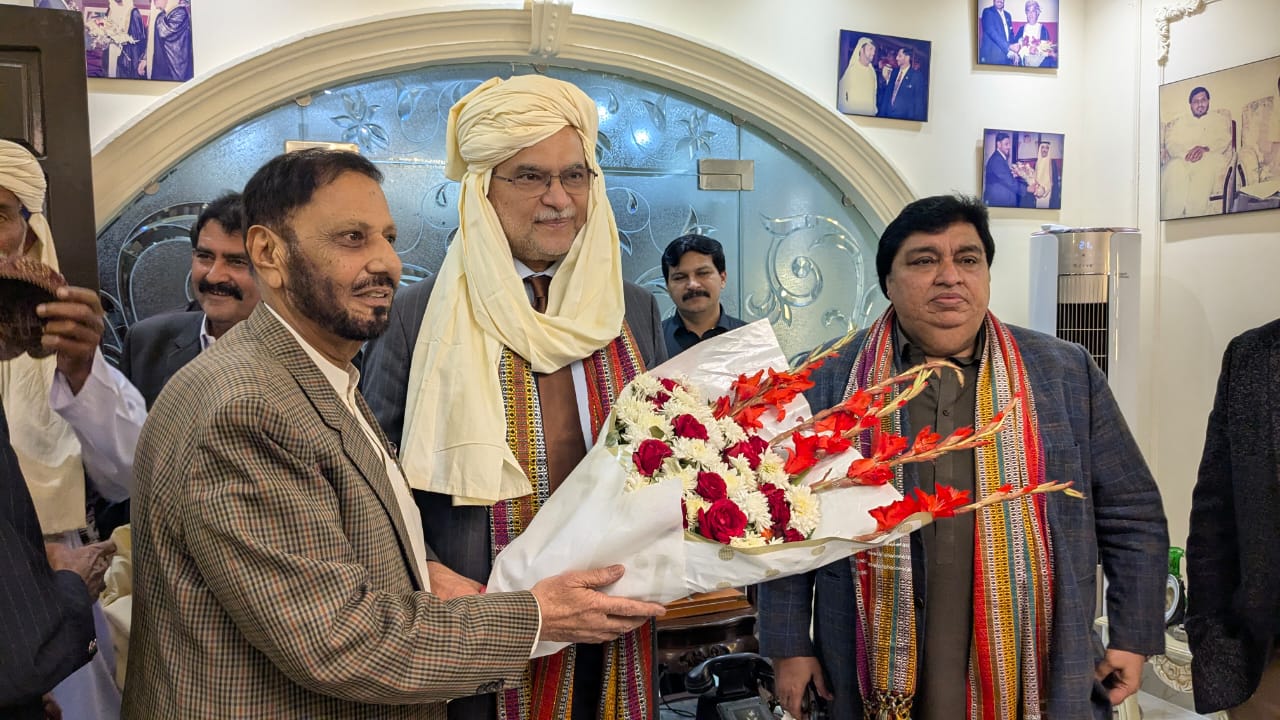 وفاقی وزیر احسن اقبال نے دورہ کراچی کے دوران"اڑان پاکستان - قومی اقتصادی تبدیلی" پر روشنی ڈالی
