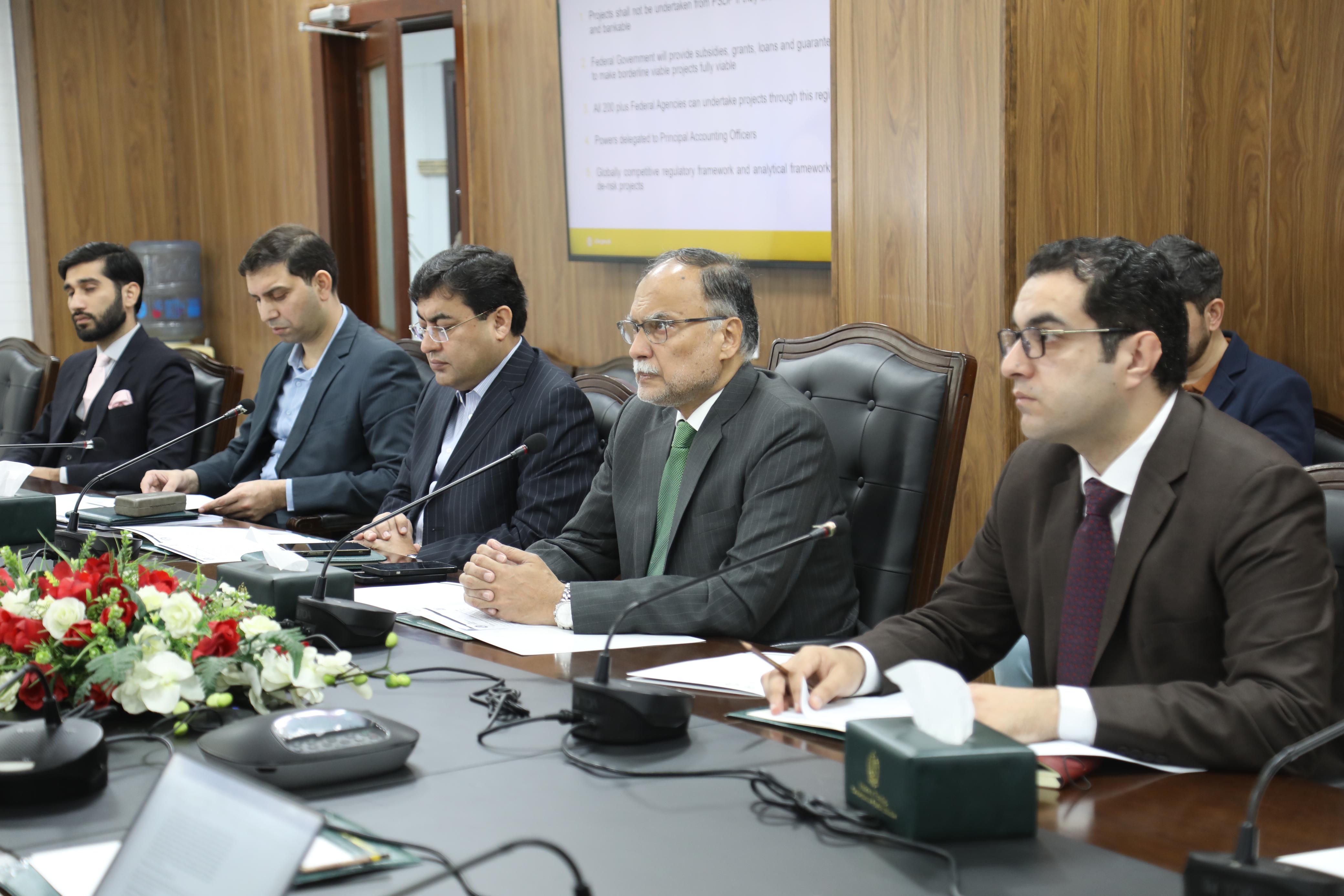 Planning Minister Spearheads Strategic Review of Federal PPP Policy