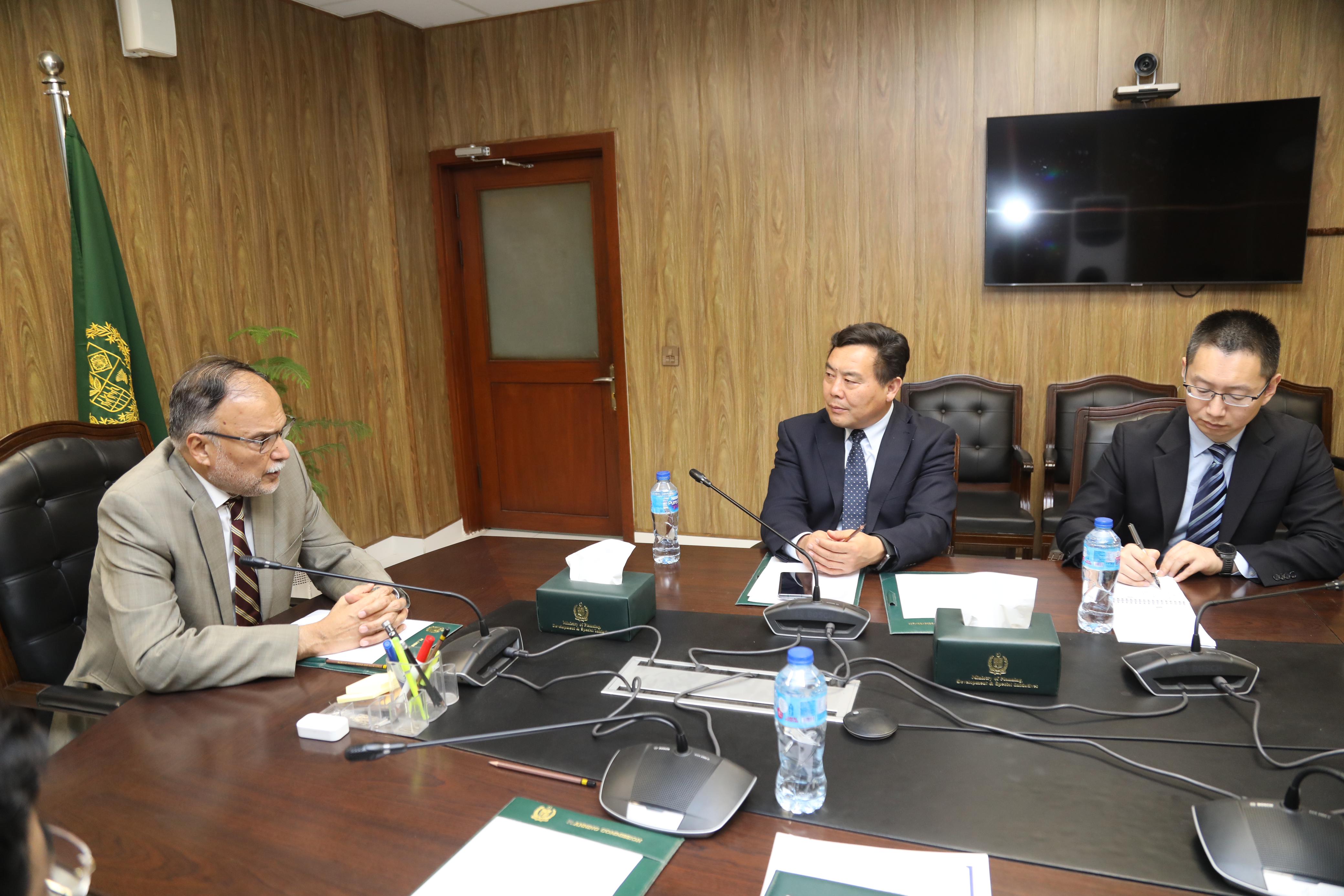 Efforts of Chinese mining company lauded to promote mining sector in Chaghi;