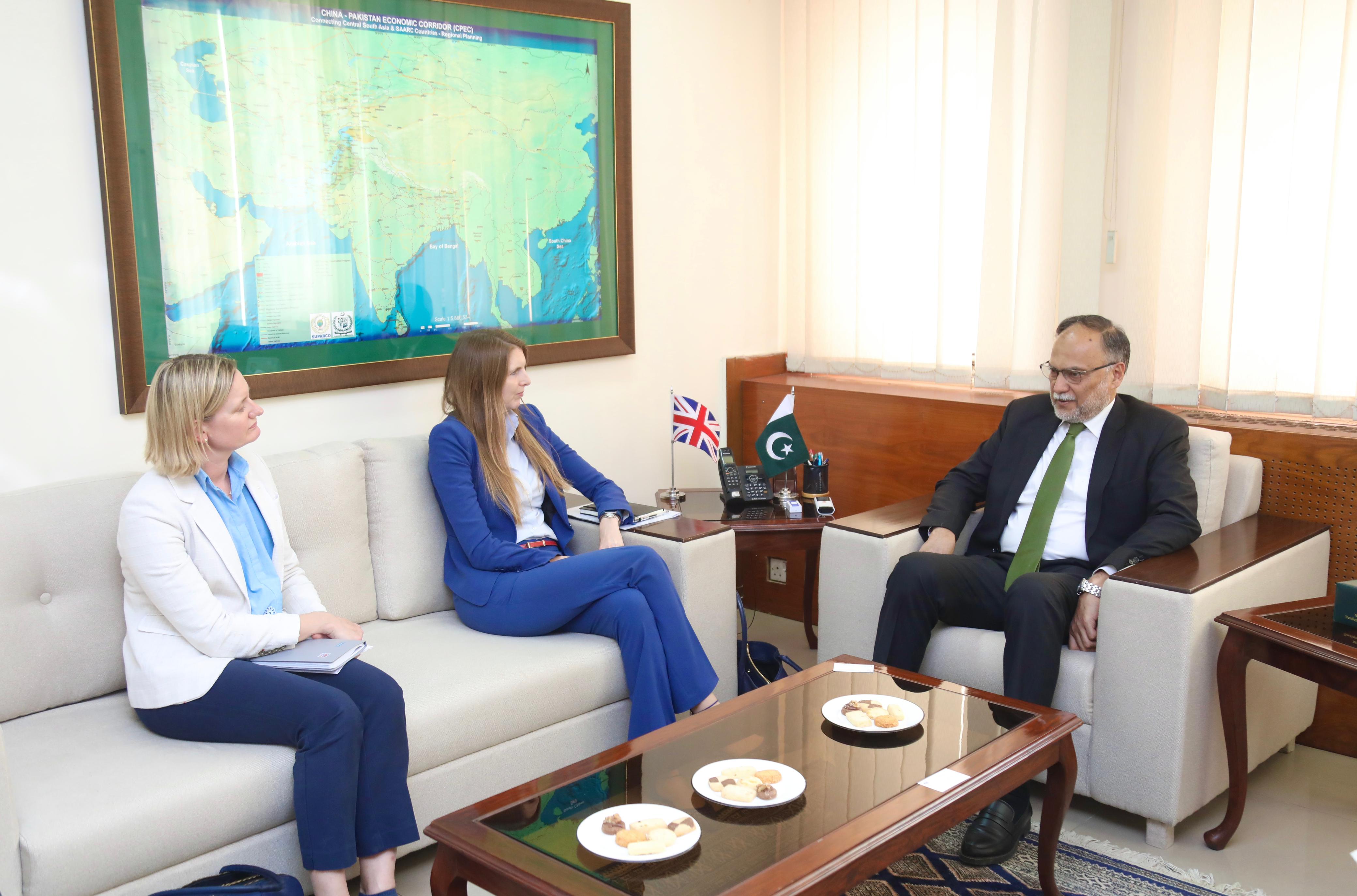 *UK High Commissioner in Pakistan Calls on Federal Minister for Planning, Development, and Special Initiatives*