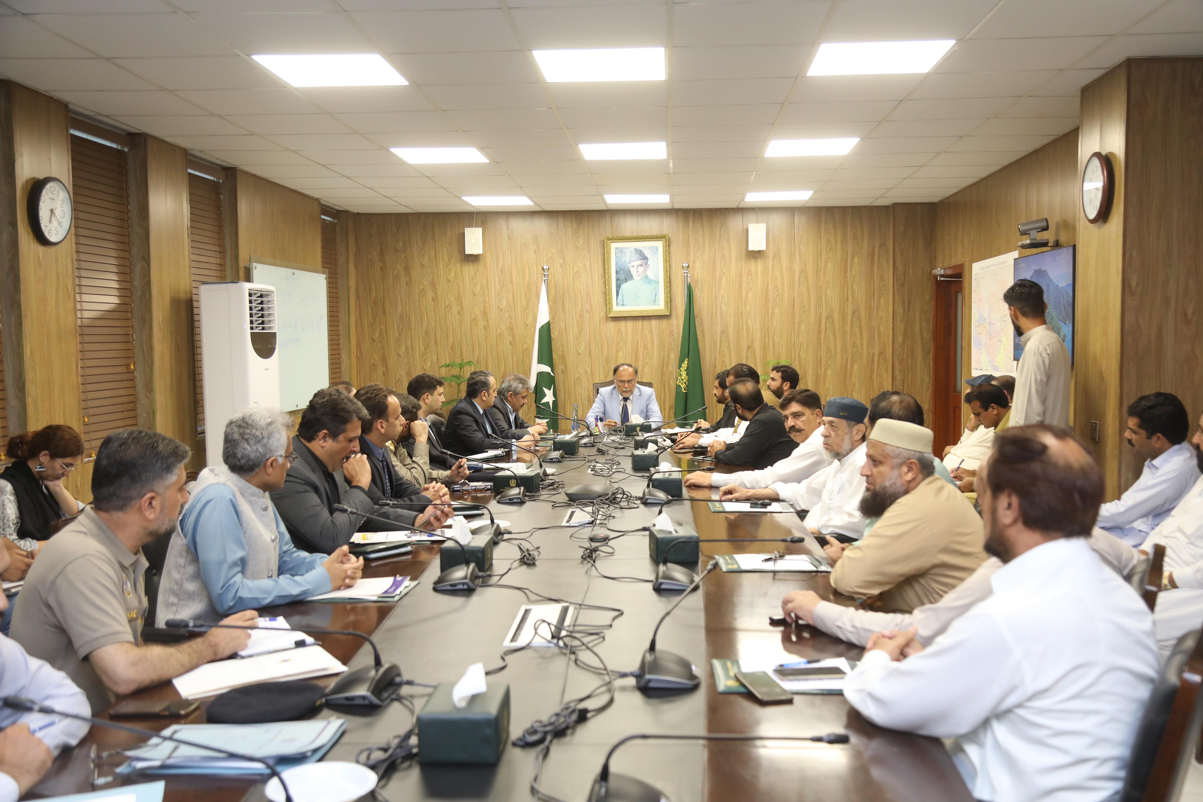Grievances of Goods Transport Owners to be Resolved Immediately, Ahsan Iqbal Directs IG Motorway Police