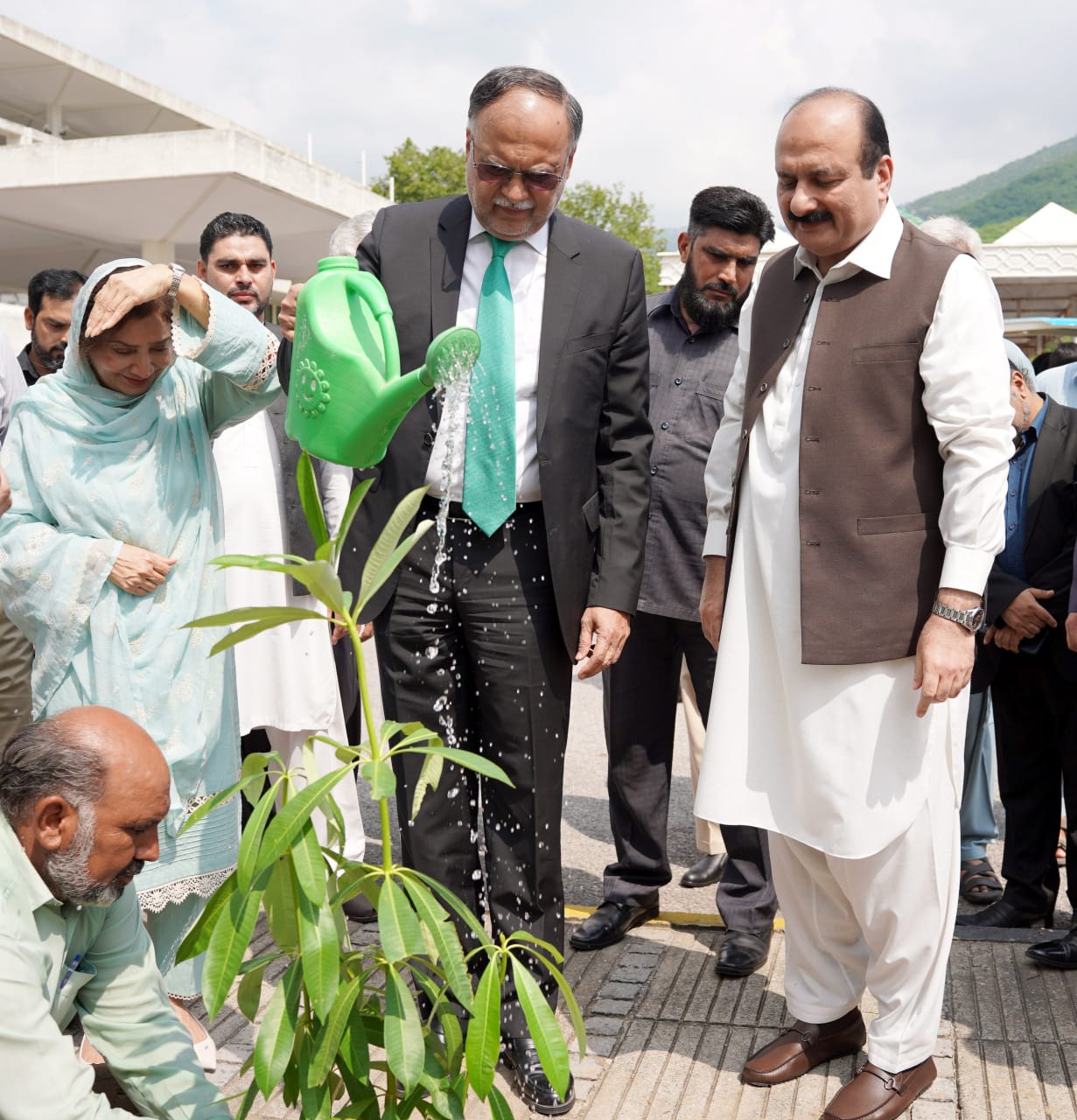 Ahsan Iqbal vows to revive development trajectory, include Pakistan in top-10 economies