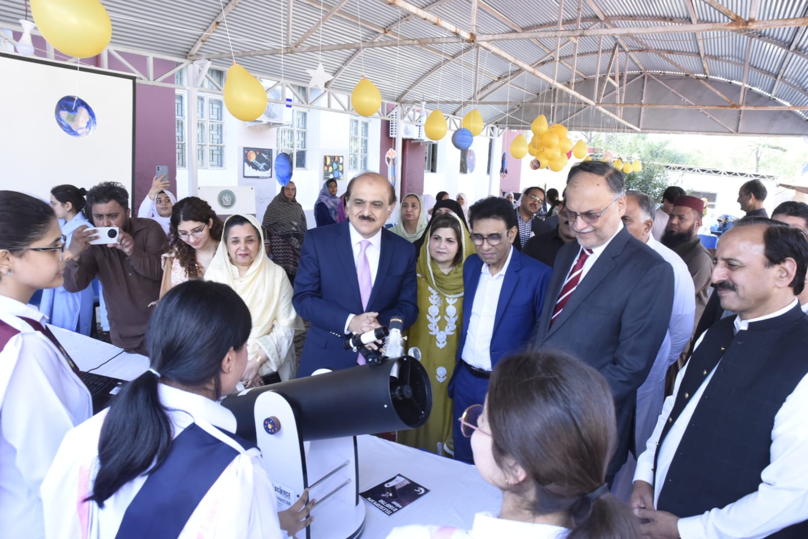 اسپیس ویک 2024 کے حوالے سے منعقد کی جانے والی تقریب سے وفاقی وزیر منصوبہ بندی احسن اقبال کا خطاب