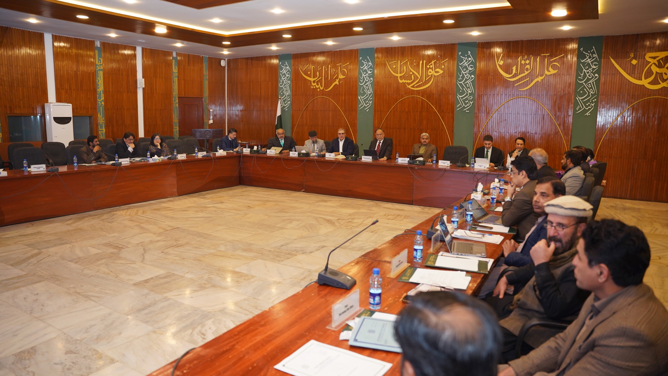 Ahsan Iqbal Greenlights Five Health Projects under Uraan Pakistan, Boosting Access for Millions