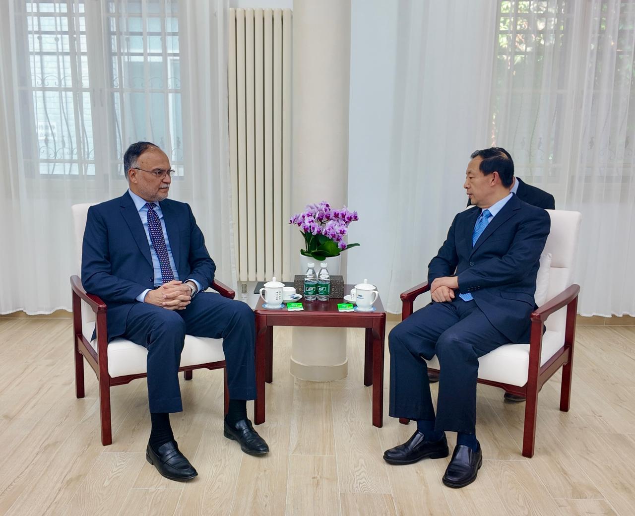 Pakistan and China’s DRC to Deepen Economic Cooperation – Minister Ahsan Iqbal Meets Lu Hao in Beijing