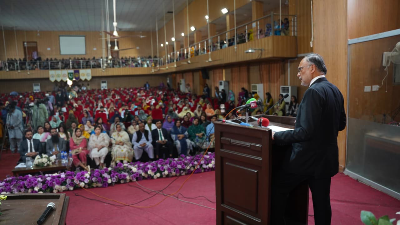 Ahsan Iqbal Visits Government College Women University Faisalabad, Inaugurates Two New Hostels and Administers Oath to Bano Shaheen Students