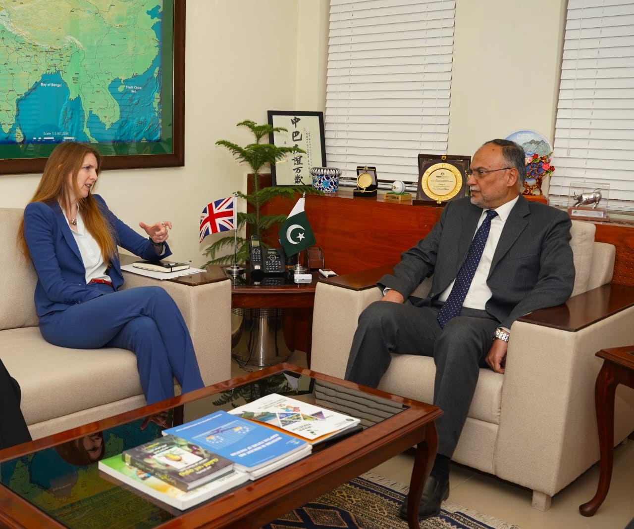 British High Commissioner emphasizes strong bond with Pakistan
