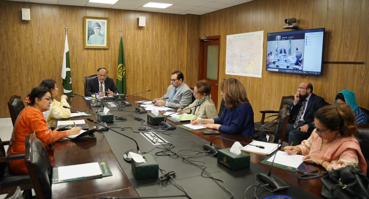 A meeting of the committee established on the directions of the Prime Minister to control the rapid increase in population was held under the chairmanship of Federal Minister for Planning, Development and Special Initiatives, Professor Ahsan Iqbal.