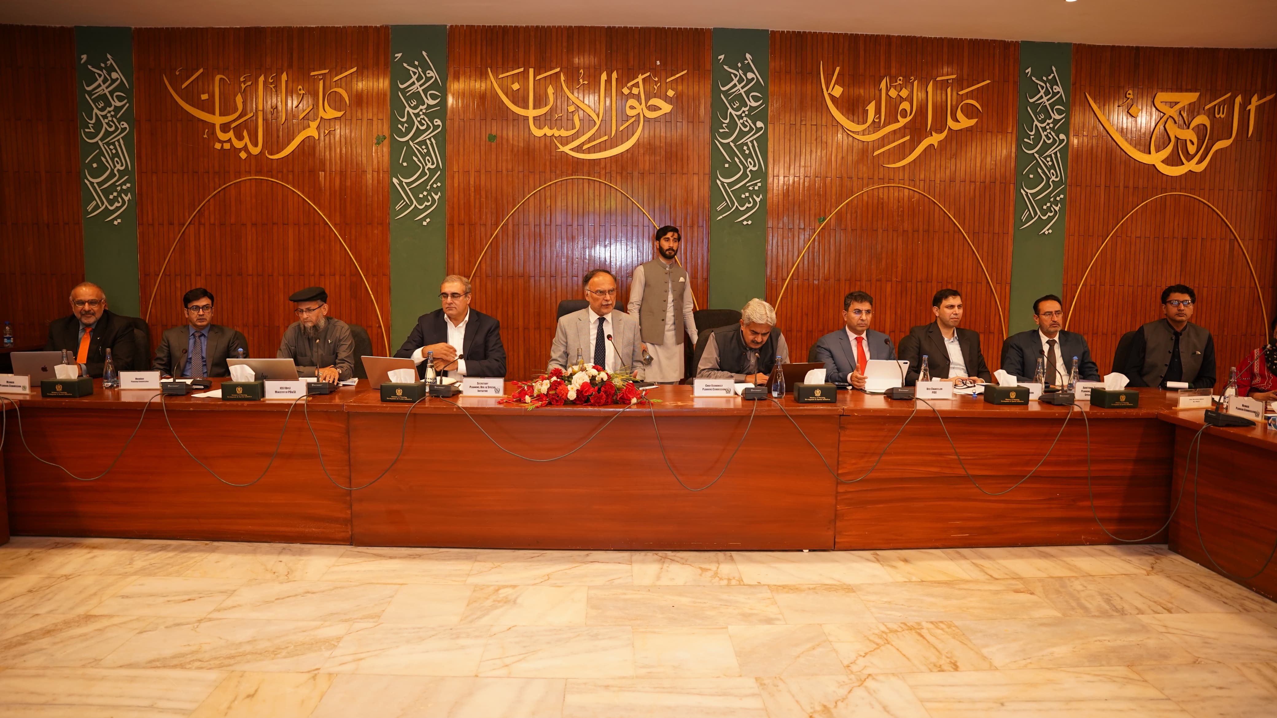 Ahsan Iqbal: Despite Size and Experience, India Struggles with Insecurity Compared to Pakistan's Maturity