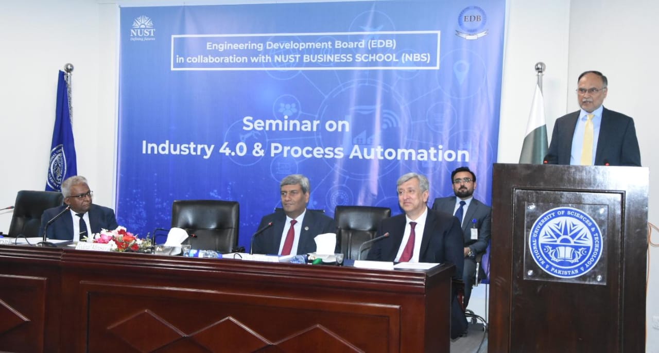The successful establishment of a strong linkage between academia and industry was a hallmark of the PML-N government, stressing the urgent need to keep pace with the 4th Industrial Revolution.