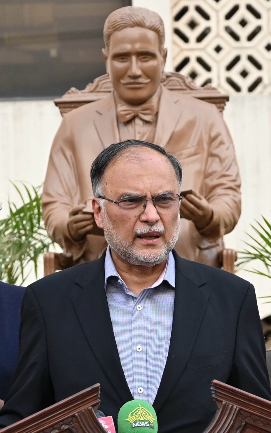 کسی بھی قوم کی ترقی داخلی امن و ہم آہنگی کے بغیر ممکن نہیں ،اڑان پاکستان منصوبہ اقبال کے خودی کے تصور کی تعبیر ہے، احسن اقبال
