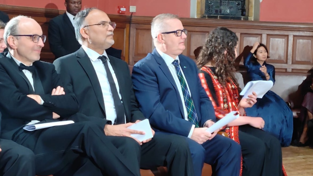Federal Minister Prof. Ahsan Iqbal Triumphs at Oxford Union Debate, Securing 180 Votes Against 145 in a Historic Win for the Global South