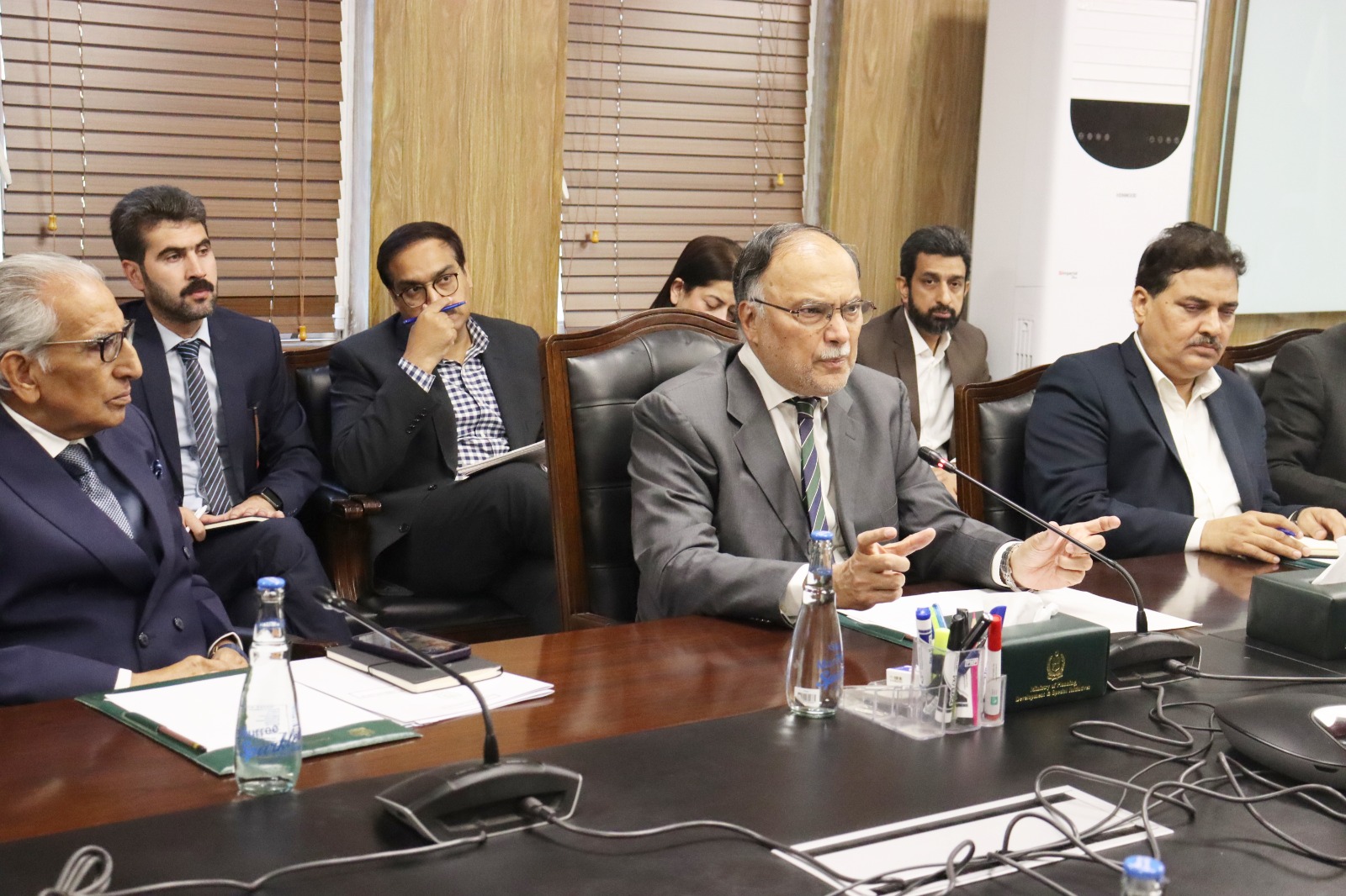 چینی سفیر عزت مآب  جیانگ زائیڈونگ کی وفاقی وزیر منصوبہ بندی، ترقی و خصوصی اقدامات  احسن اقبال سے ملاقات