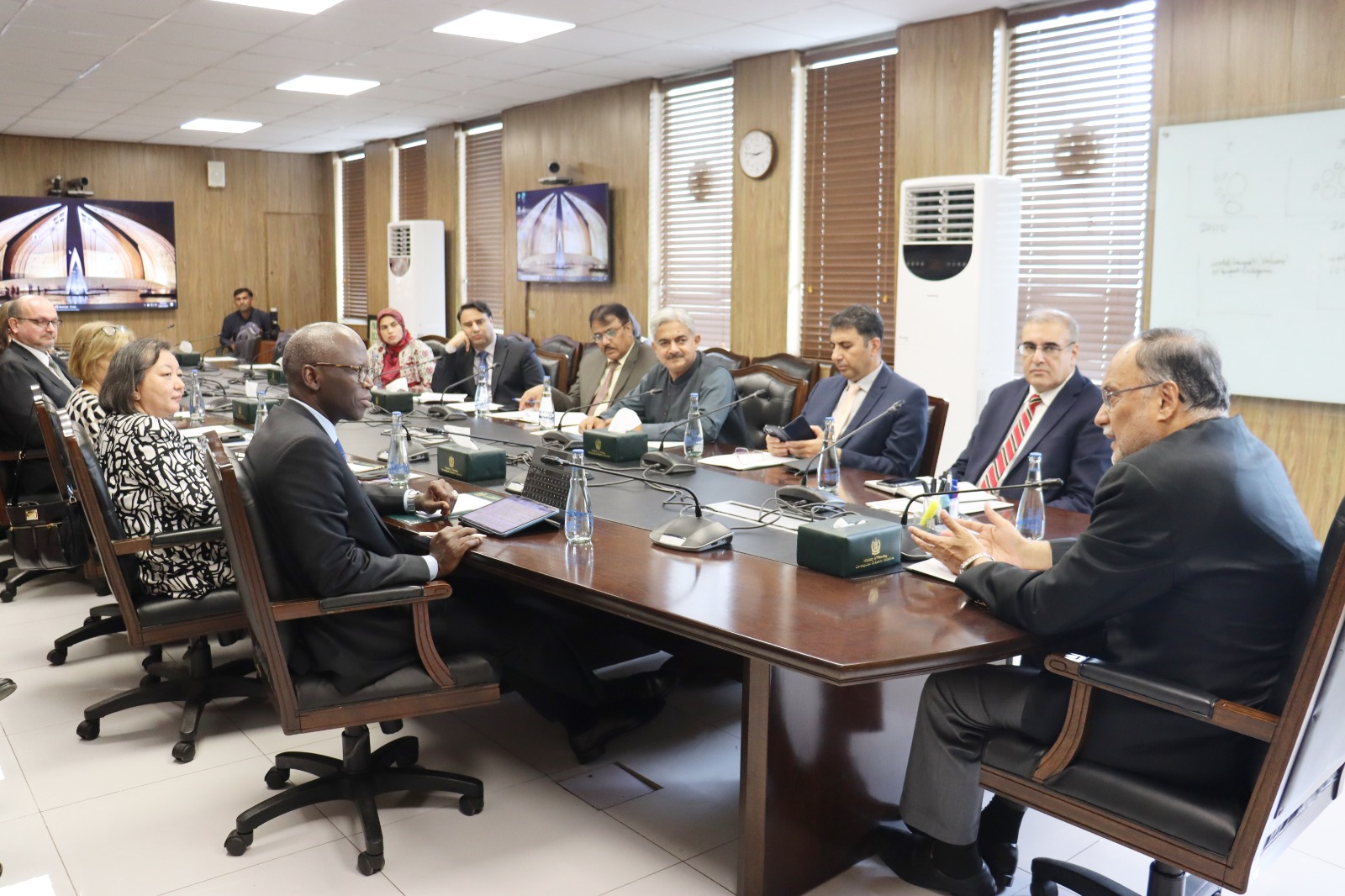 Minister for Planning urged international community to ensure India adherence to the Indus Water Treaty