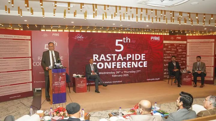Planning Minister Challenges Researchers to Conduct Research on enhancing Exports, Emphasizes Scientific Planning, Research Relevance, and Global Competitiveness at RASTA-PIDE Conference